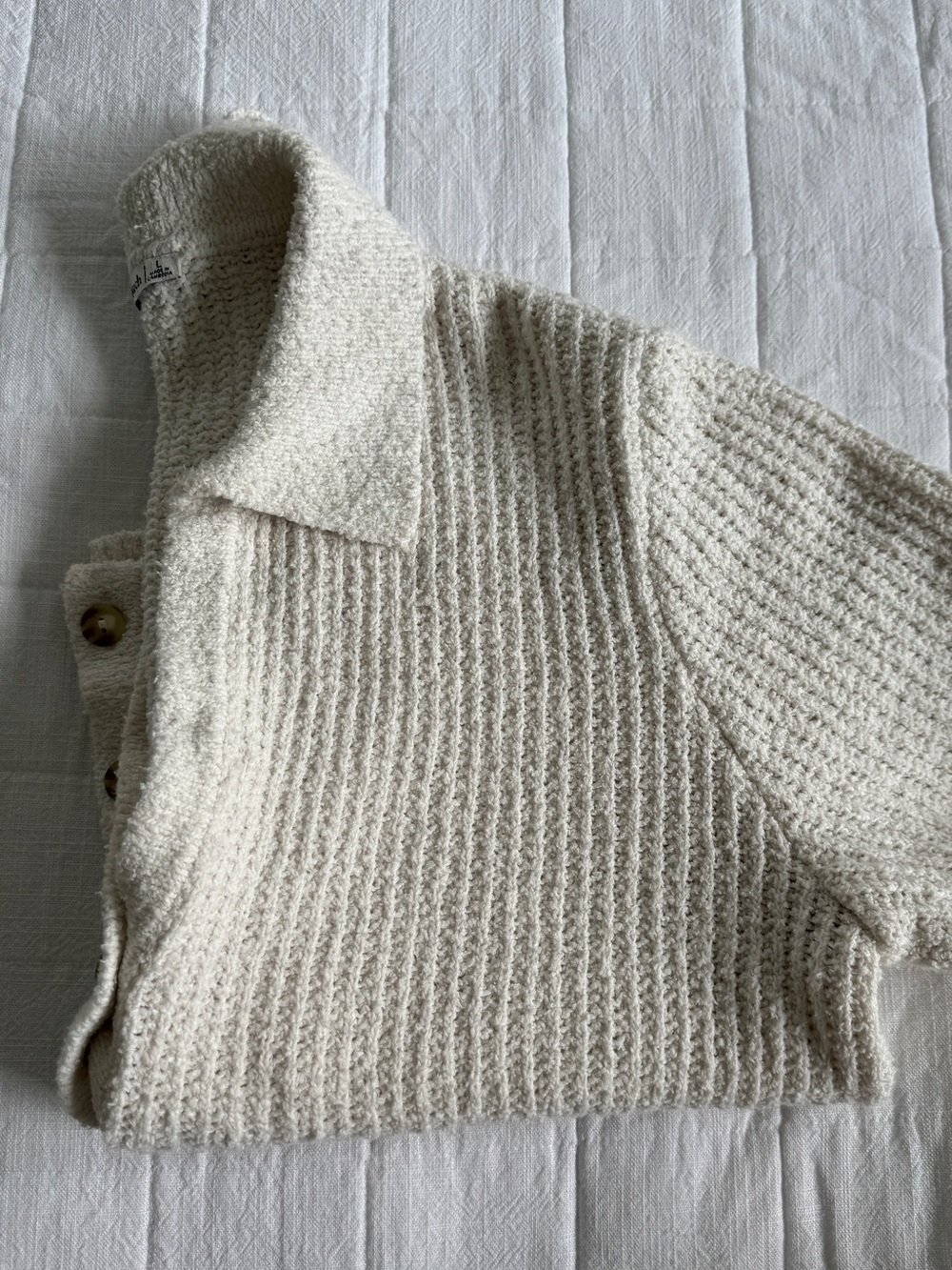 Abercrombie & Fitch Cream knitted Button-Front Short Sleeve Top - Picture 4 of 5